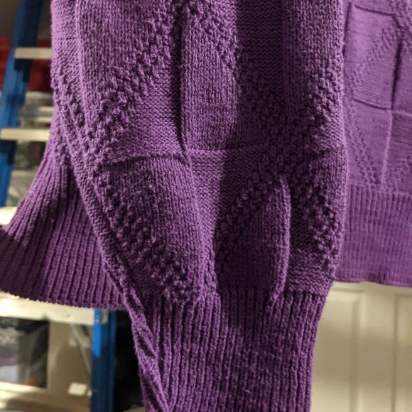 VTG American Crew Club Sweater - Purple with Pattern - Made in USA - 100% Cotton - Picture 9 of 11